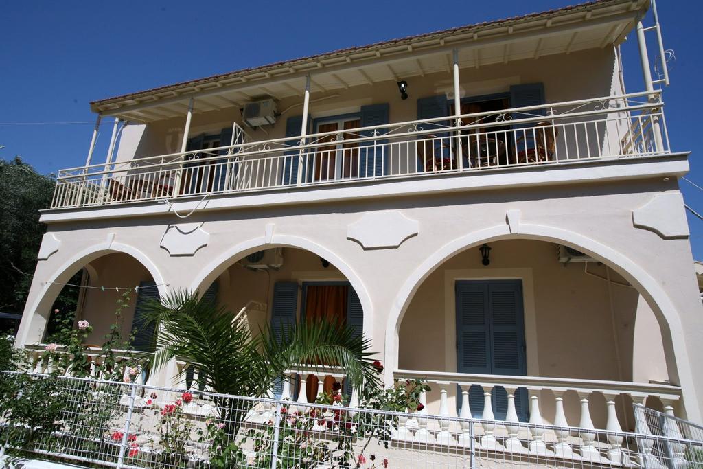 קאסיופי Panayota Apartments מראה חיצוני תמונה